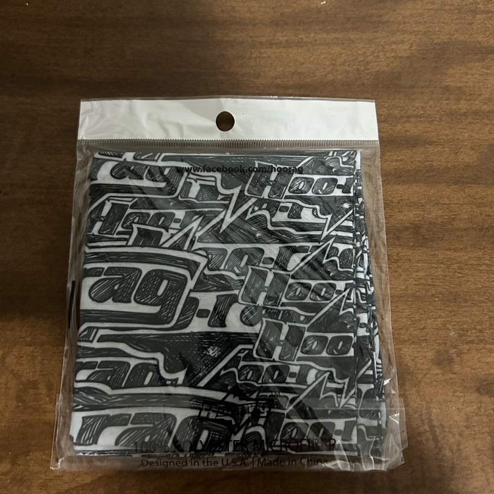 Hoo-Rag Bandanna New - Great stocking Stuffer 🌲
